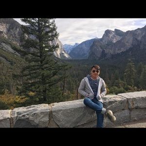 Meet your Posher, Josue